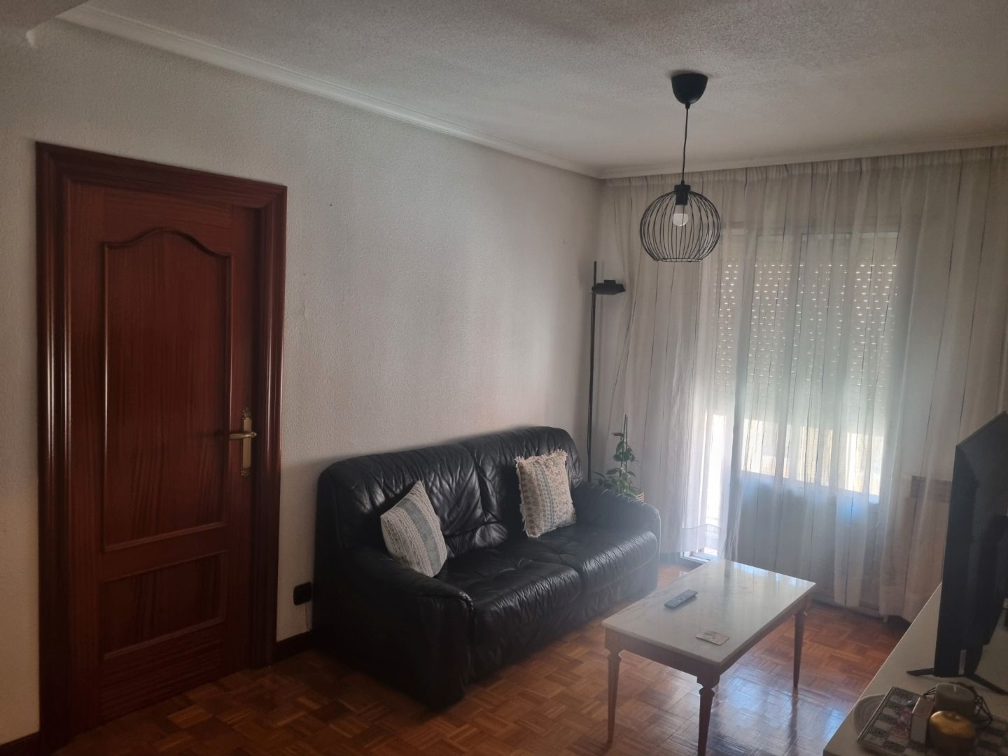 Sala de estar de Piso en venta en Burgos Capital con Calefacción, Terraza y Trastero
