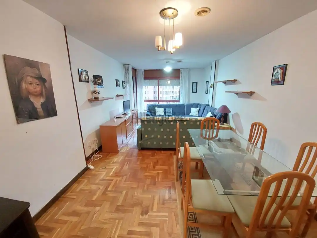 Living room of Flat for rent in Oviedo   with Heating