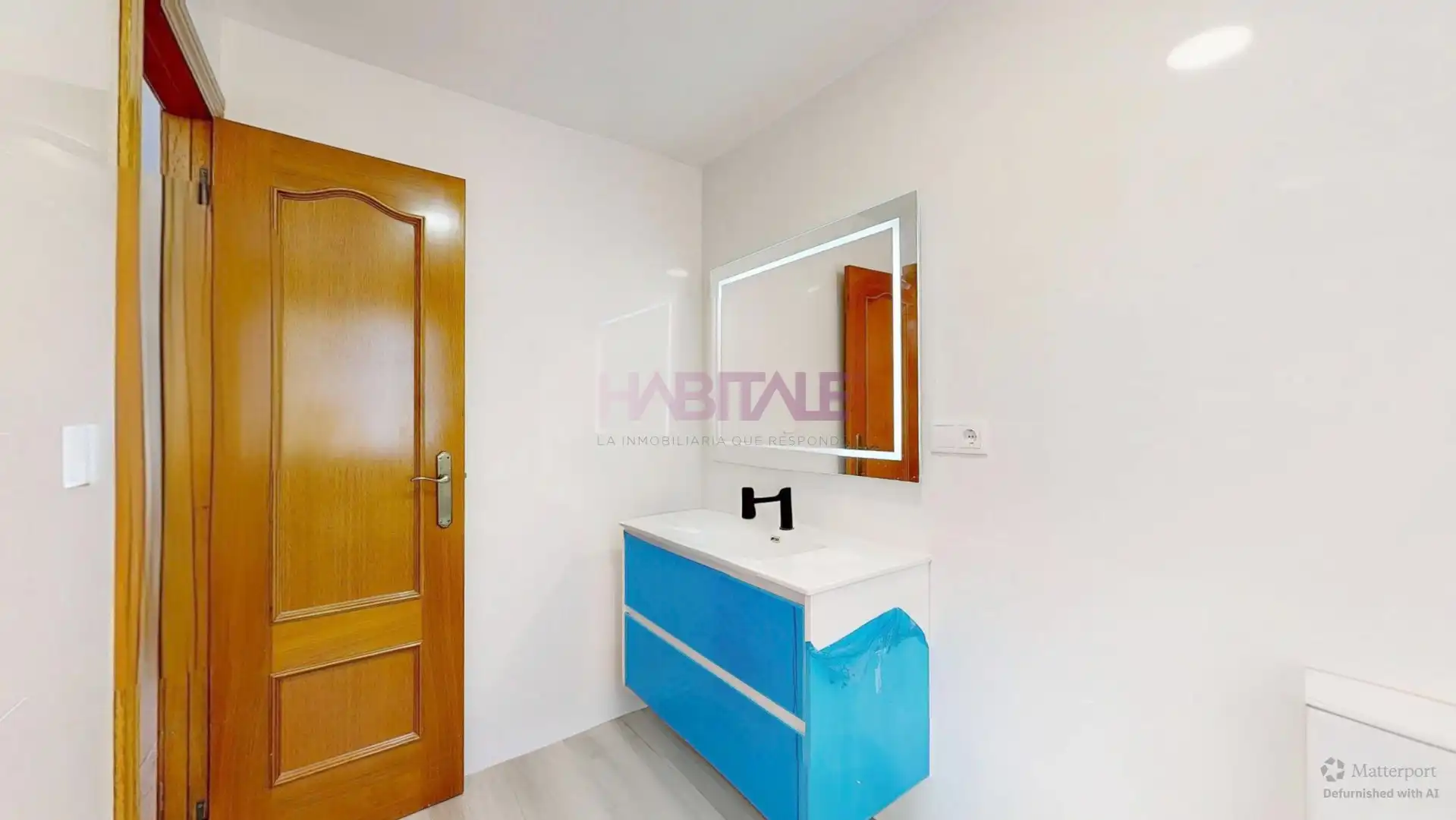 Baño de Casa o chalet en venta en Chiva con Terraza, Trastero y Piscina