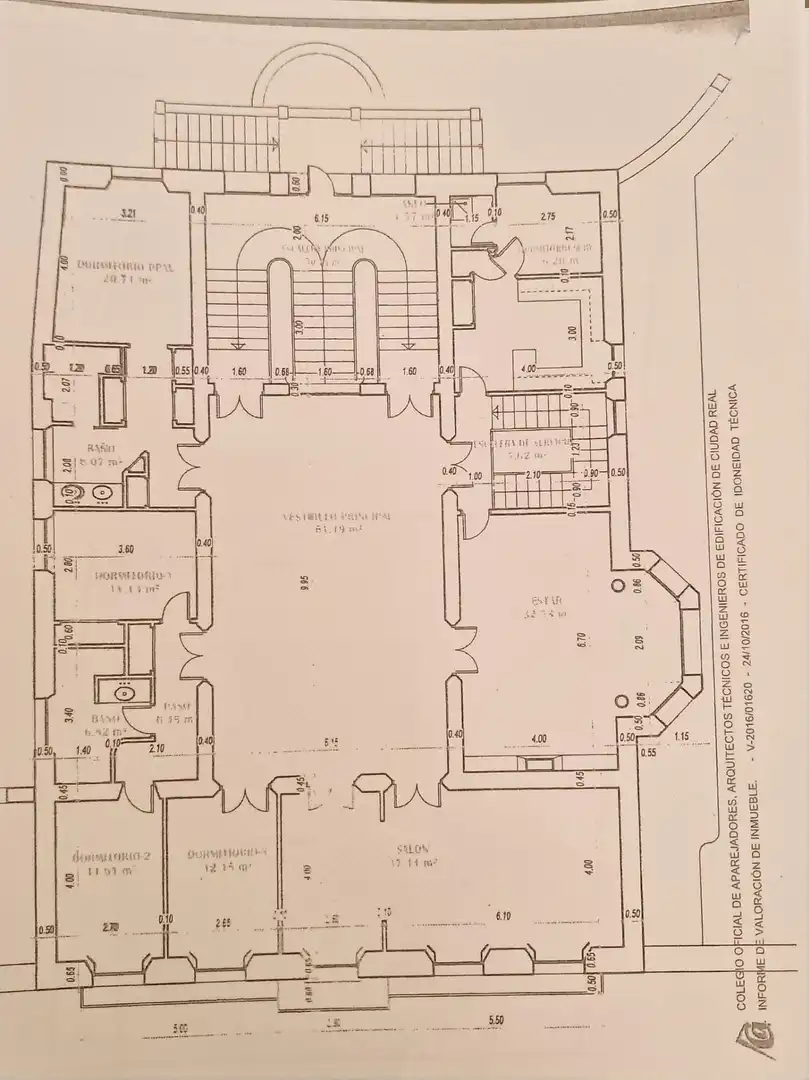 Casa o xalet en venda en Valdepeñas amb Calefacció i Piscina comunitària