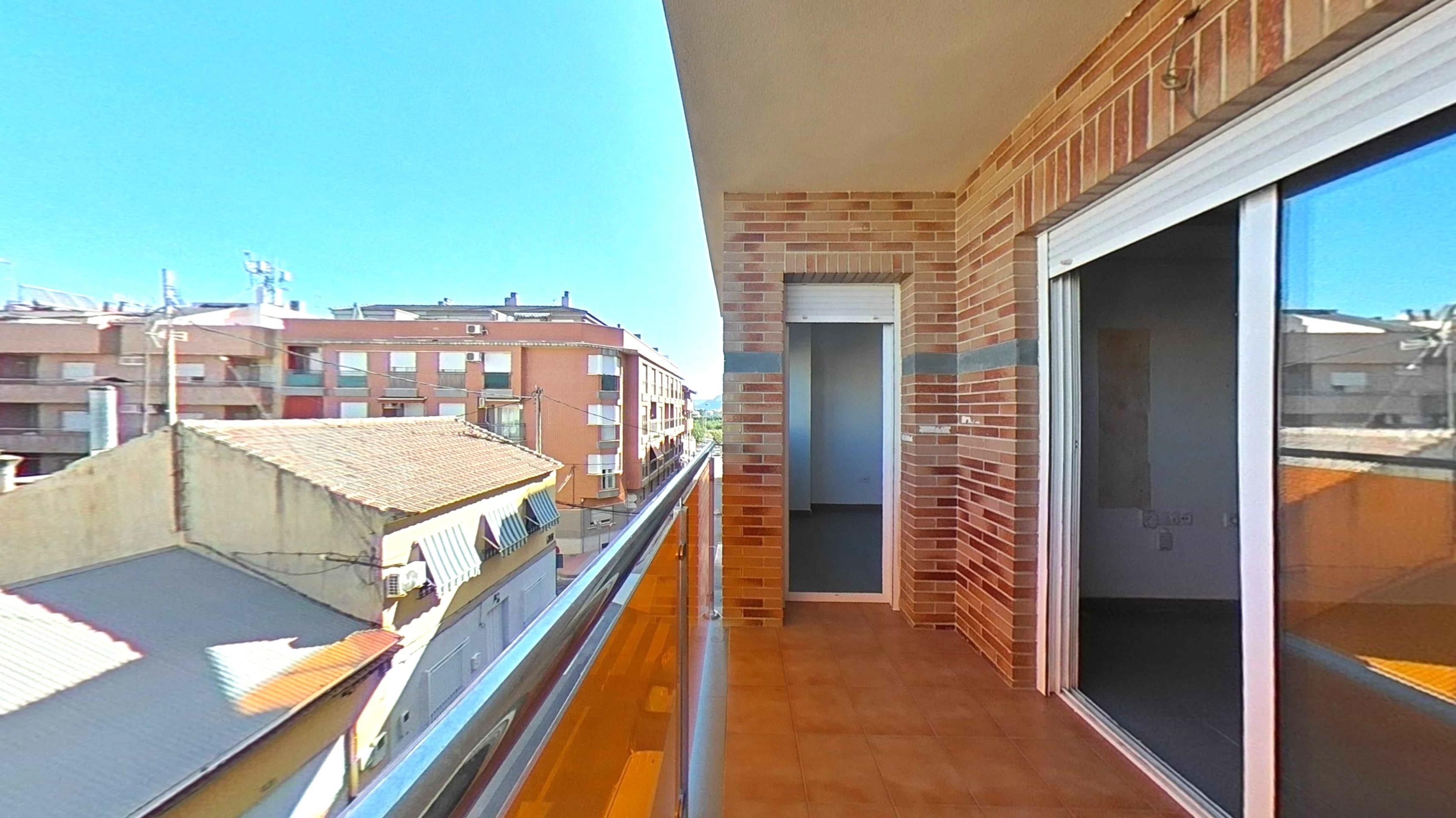 Vista exterior de Apartamento en venta en  Murcia Capital