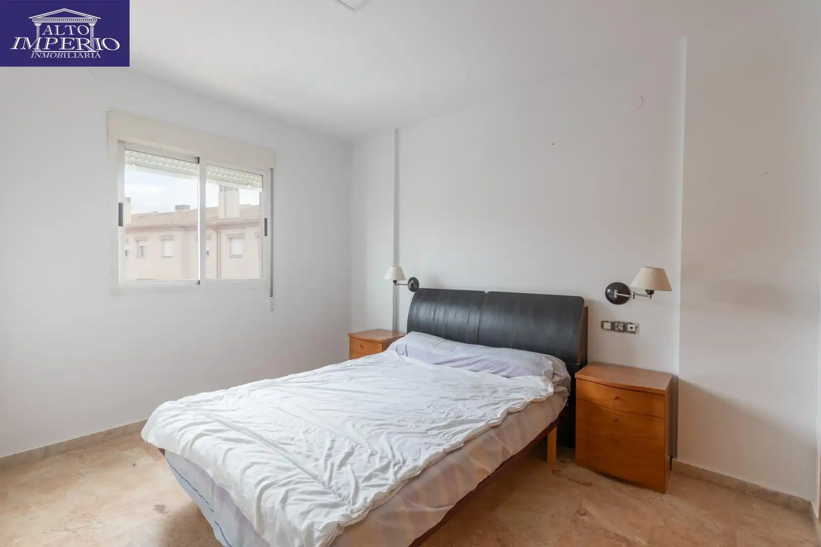 Casa adosada en venta en MARTE, 21, Ogíjares