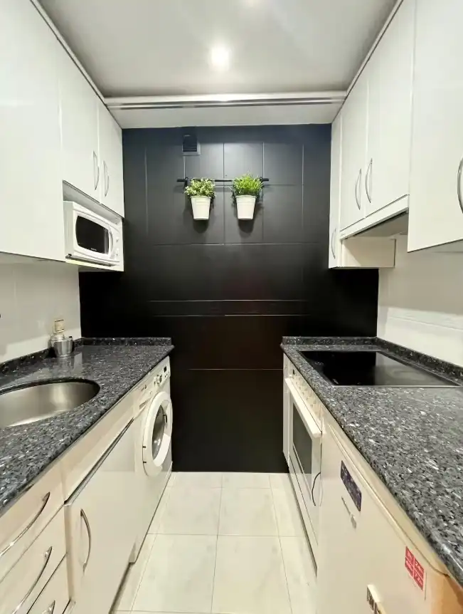 Apartamento de alquiler en Parque Virgen del Manzano, 28, Reyes Católicos