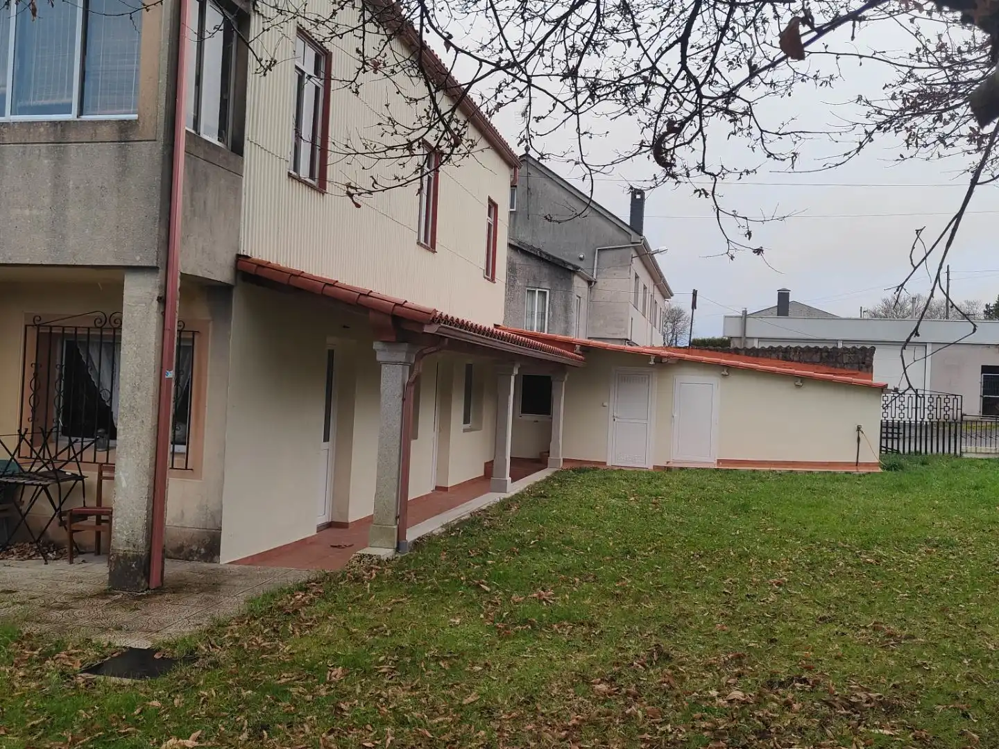 Vista exterior de Casa o chalet en venta en Sobrado (A Coruña) con Balcón