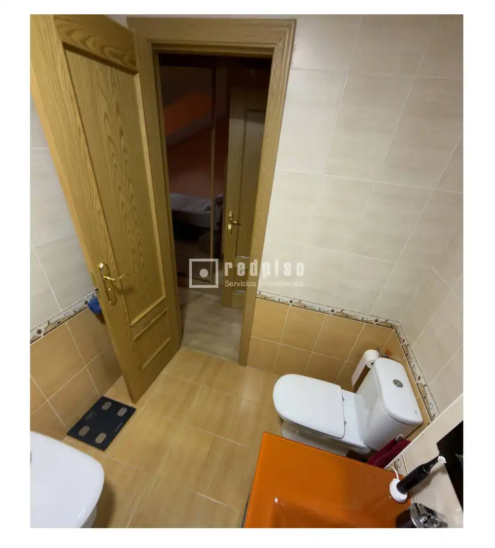 Baño de Piso en venta en Fuenlabrada con Calefacción