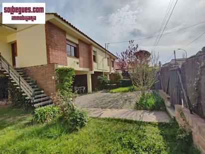 Vista exterior de Casa o xalet en venda en Begues amb Jardí privat i Traster