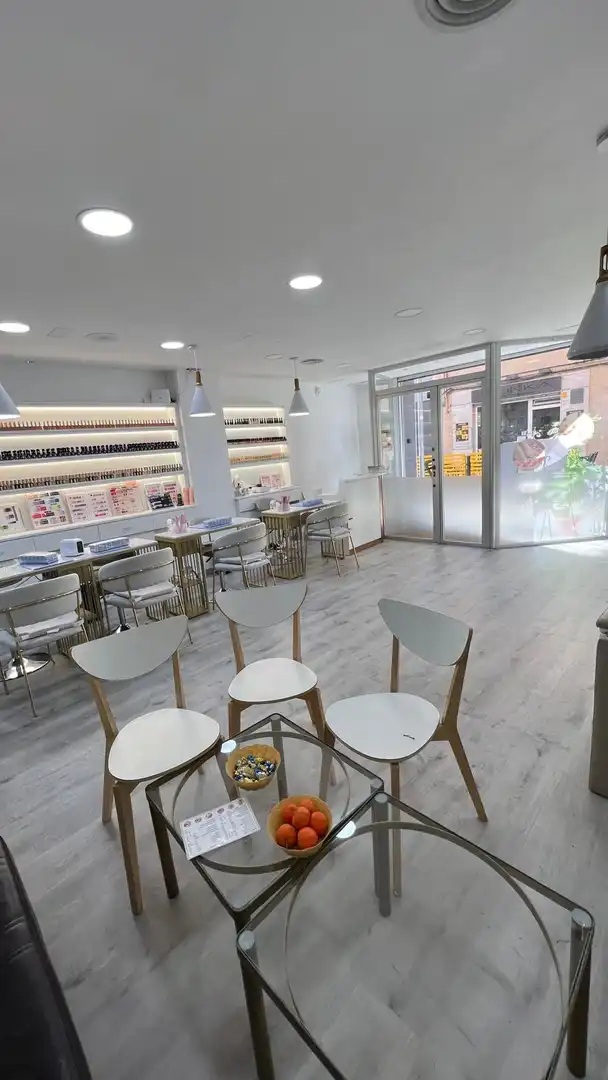 Local en venda a Carrer de Pi i Gibert, Llefià