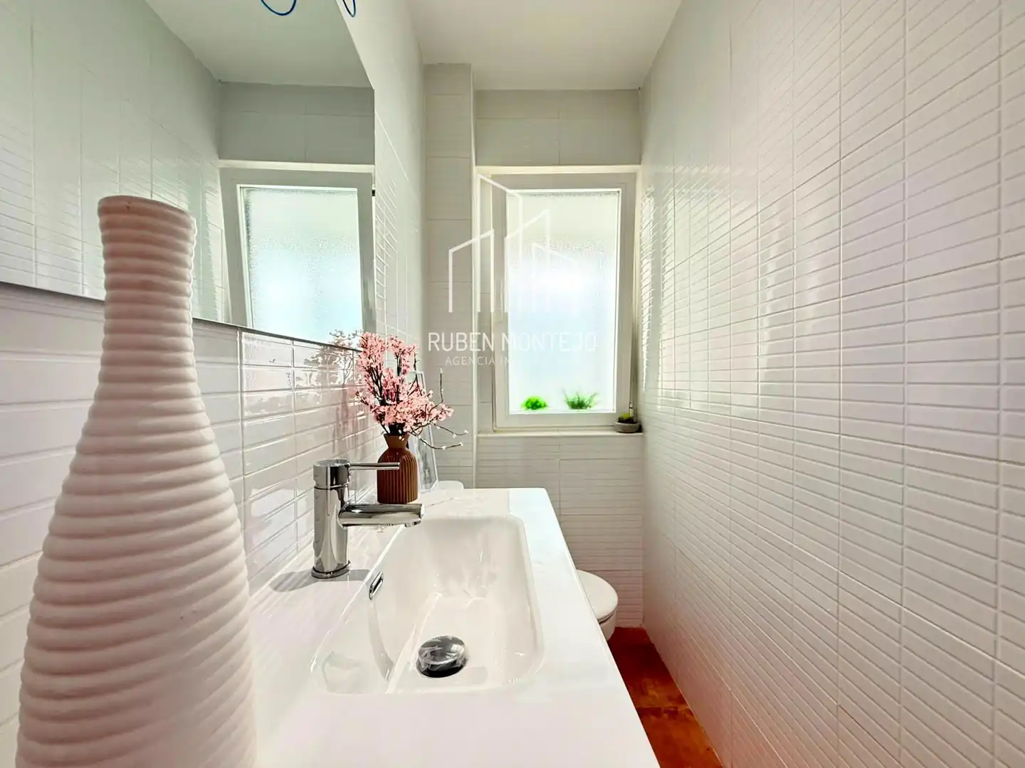 Baño de Piso en venta en Salamanca con Calefacción, Terraza y Balcón