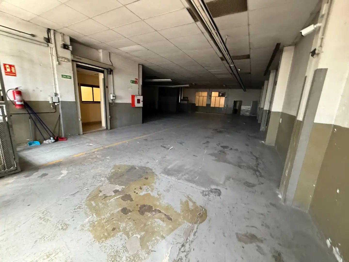 Aparcament de Nau industrial de lloguer en Sant Adrià de Besòs