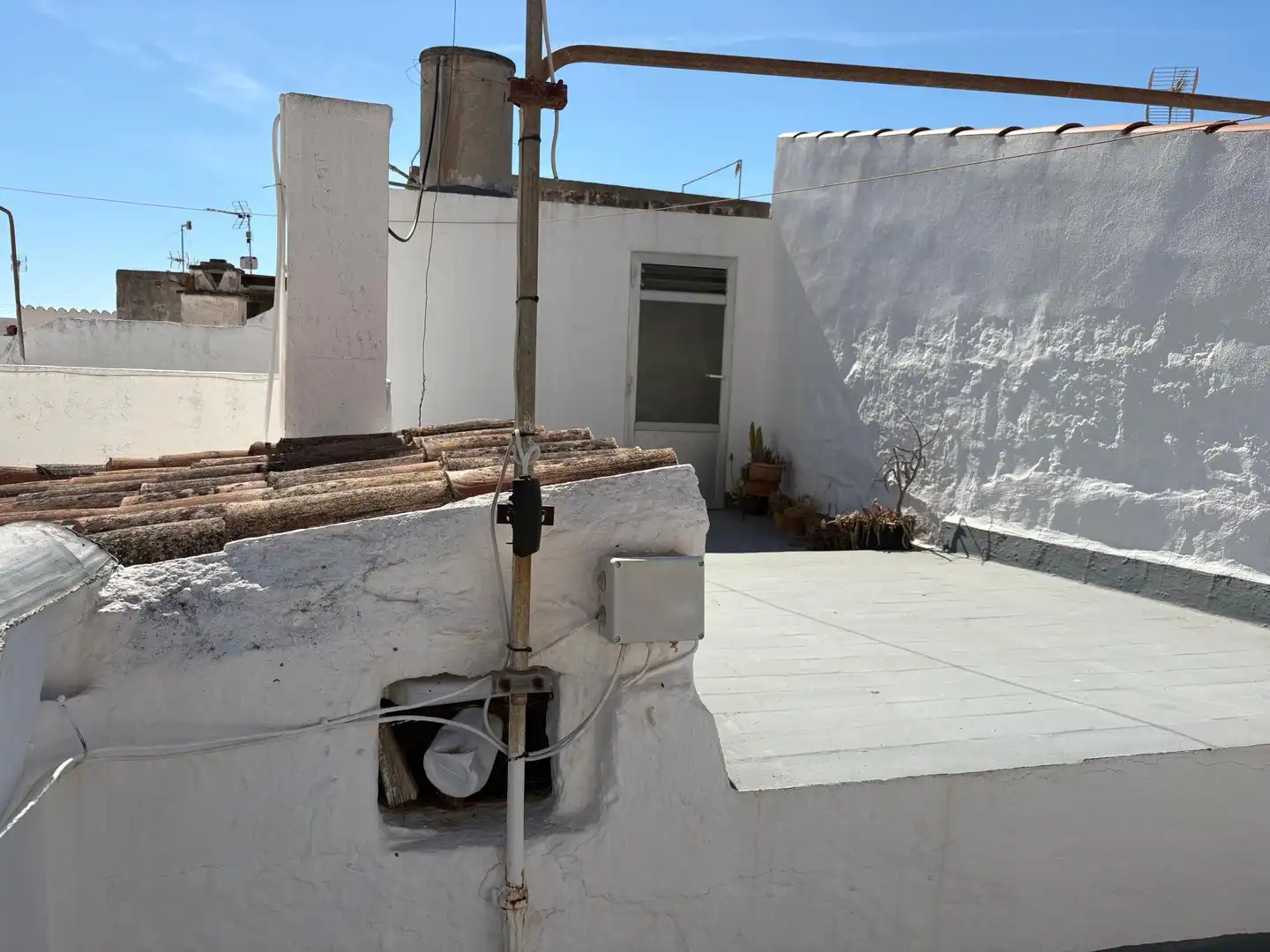 Vista exterior de Casa adosada en venda en Ciutadella de Menorca amb Terrassa