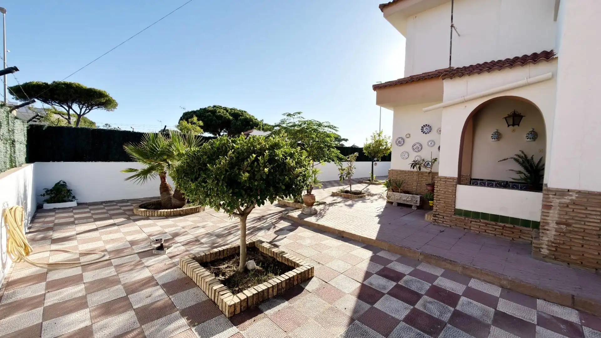 Garden of Houses for sale in Islantilla  with Air Conditioner, Private garden and Terrace