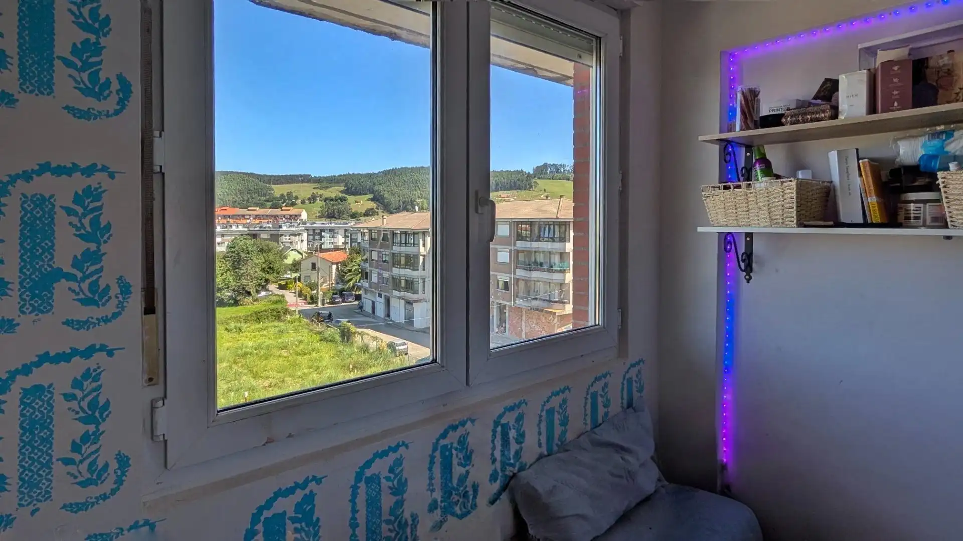 Habitación de Dúplex en venta en Piélagos con Calefacción, Terraza y Trastero
