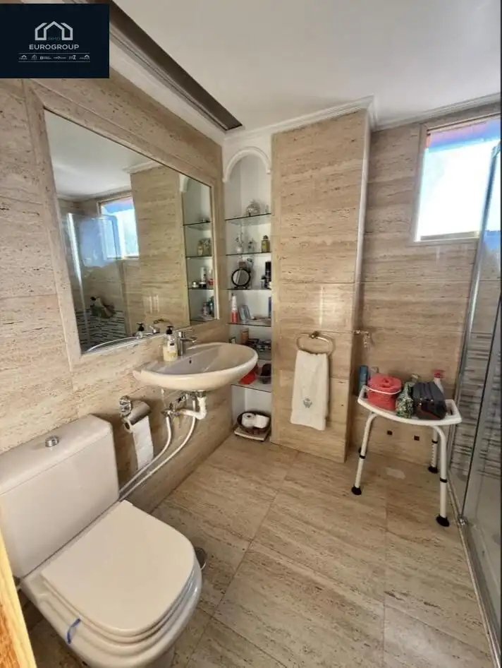 Bathroom of Apartments for rent in Benidorm  with Air Conditioner, Heating and Furnished