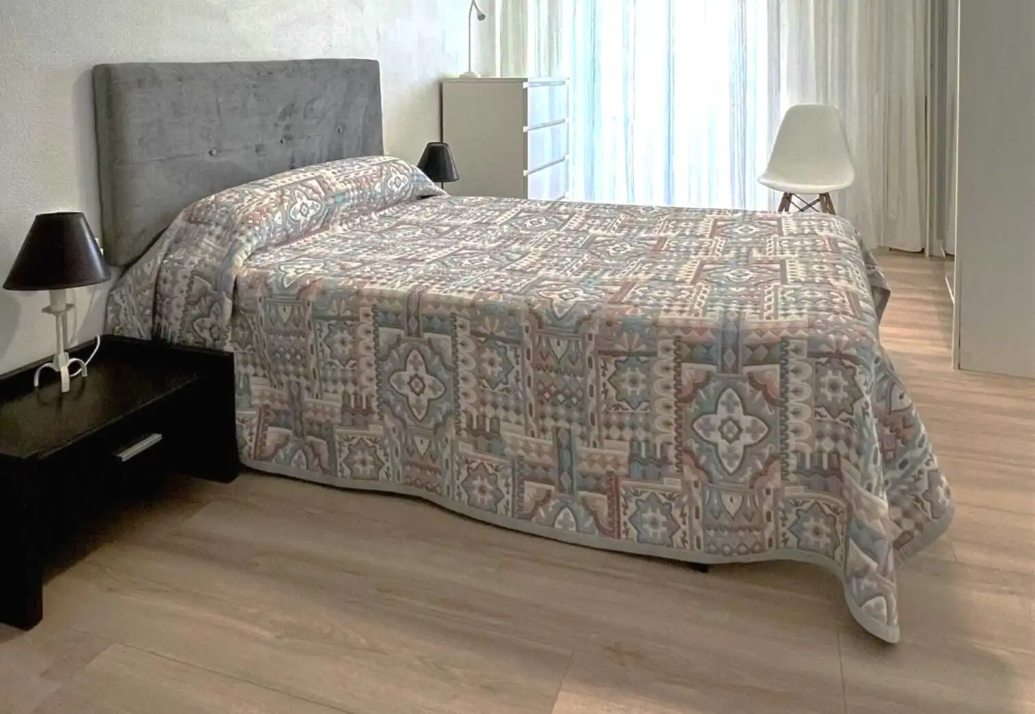 Habitación de Piso de alquiler en Zaragoza con Calefacción, Amueblado y Horno