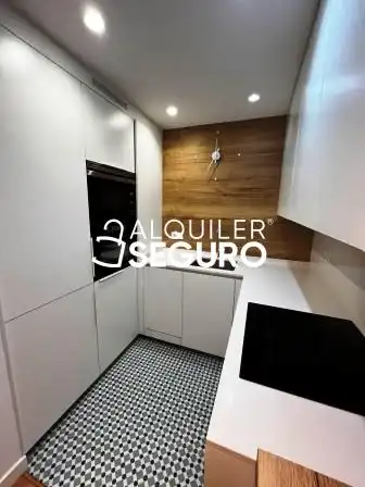 Cocina de Piso de alquiler en Vitoria - Gasteiz con Calefacción y Amueblado