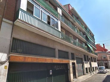 Aparcament amb ascensor en venda a CARMEN MONTOYA