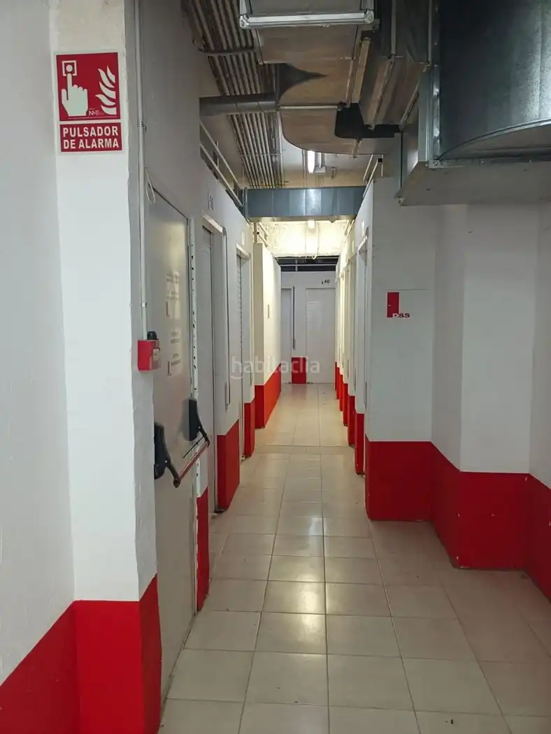 Business premises for sale in Carrer Monturiol 64, imagen 4