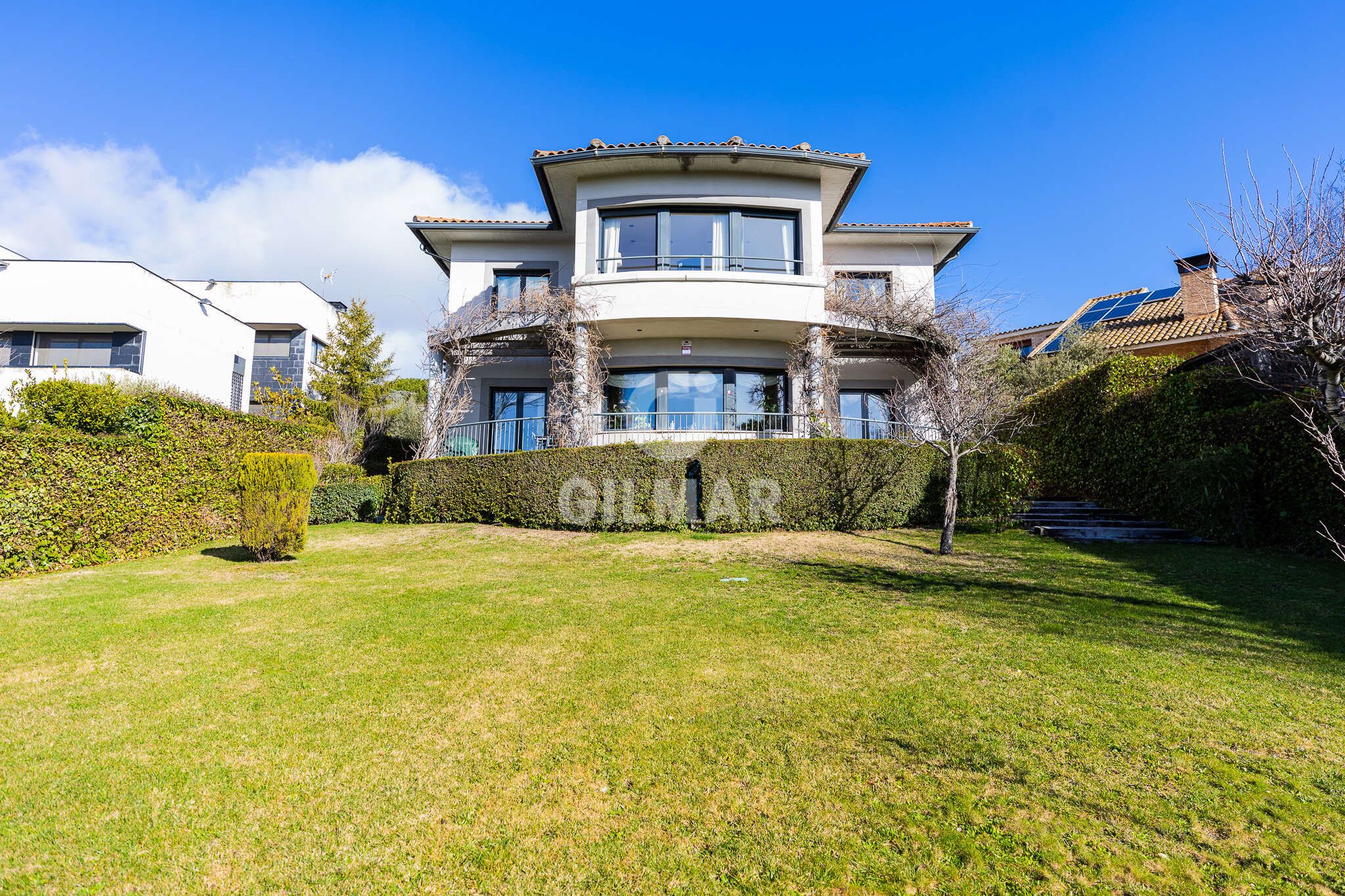 Exterior view of House or chalet for sale in Hoyo de Manzanares  with Heating, Private garden and Swimming Pool