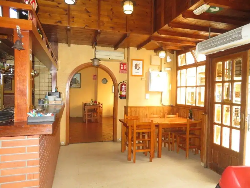 Local en traspaso en Sant Andreu de la Barca con Aire acondicionado, Calefacción y Terraza