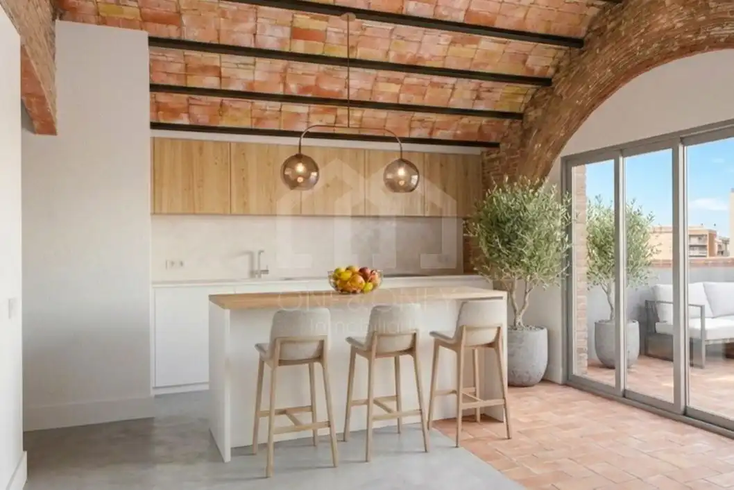 Ático con ascensor en venta en Josep Anselm Clave 33, imagen 4