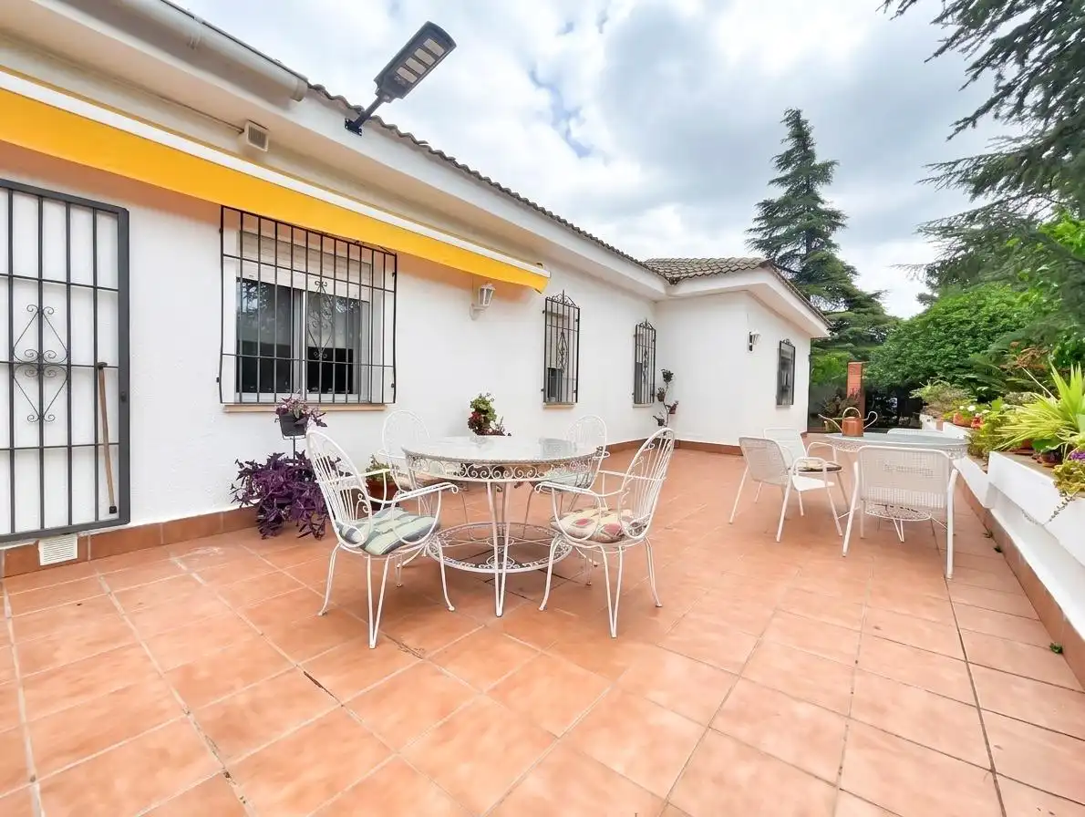 Terrassa de Casa o xalet en venda en Puertollano amb Aire condicionat, Calefacció i Jardí privat