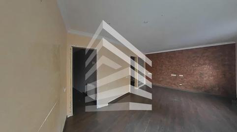 Foto 4 de Pis en venda a Carrer de Vidal I Guasch, Les Roquetes,  Barcelona Capital