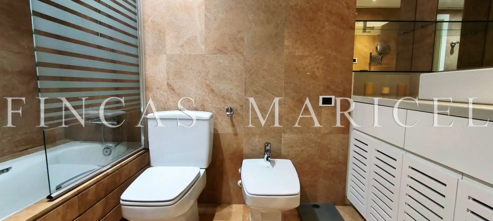 Baño de Piso de alquiler en Sitges con Aire acondicionado, Calefacción y Terraza