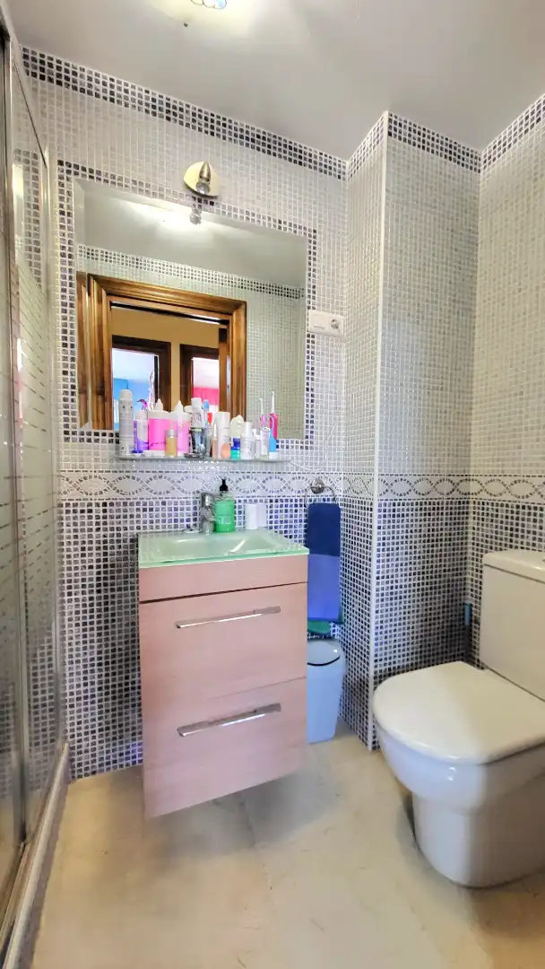 Bathroom of Flat for sale in Benalmádena  with Air Conditioner, Heating and Terrace