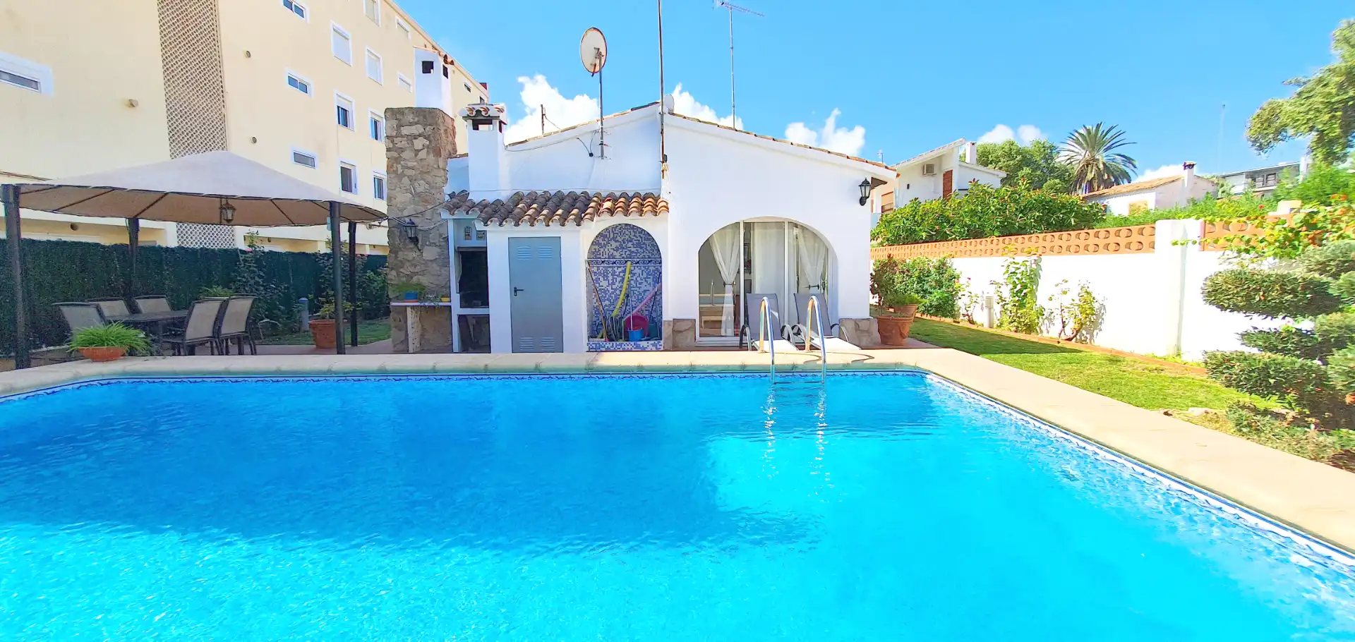 Swimming pool of Houses for rent in Dénia  with Air Conditioner, Heating and Private garden