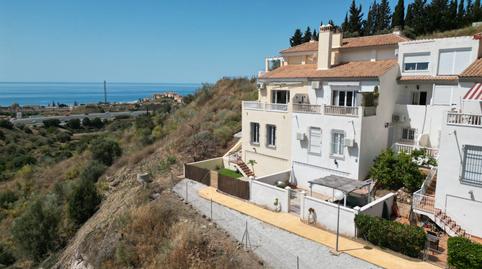 Foto 2 de Casa adosada en venta en Calle Venezuela, Añoreta Golf - Paraíso del Sol, Málaga