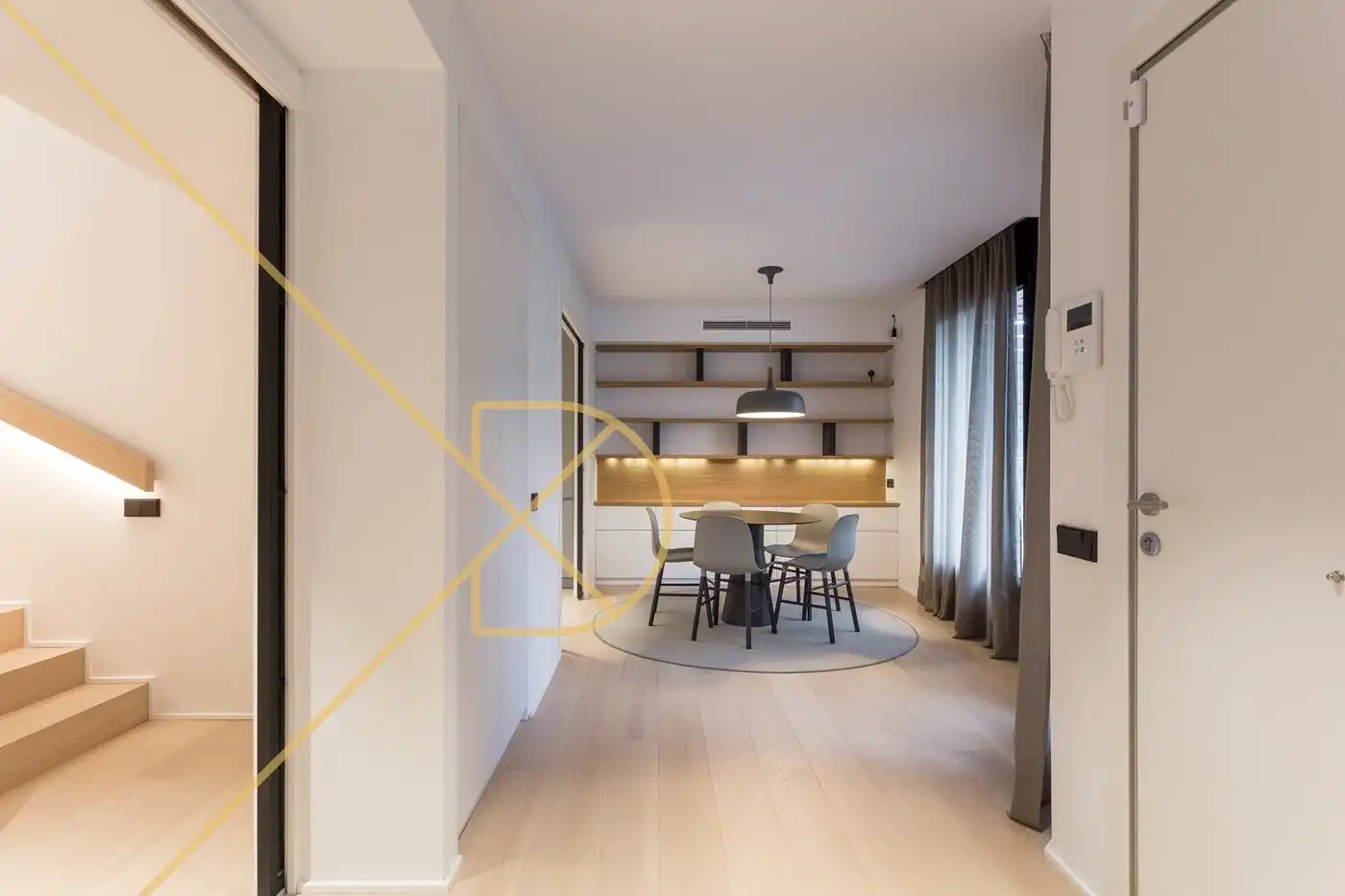 Menjador de Casa o xalet en venda en Barcelona amb Aire condicionat, Calefacció i Parquet