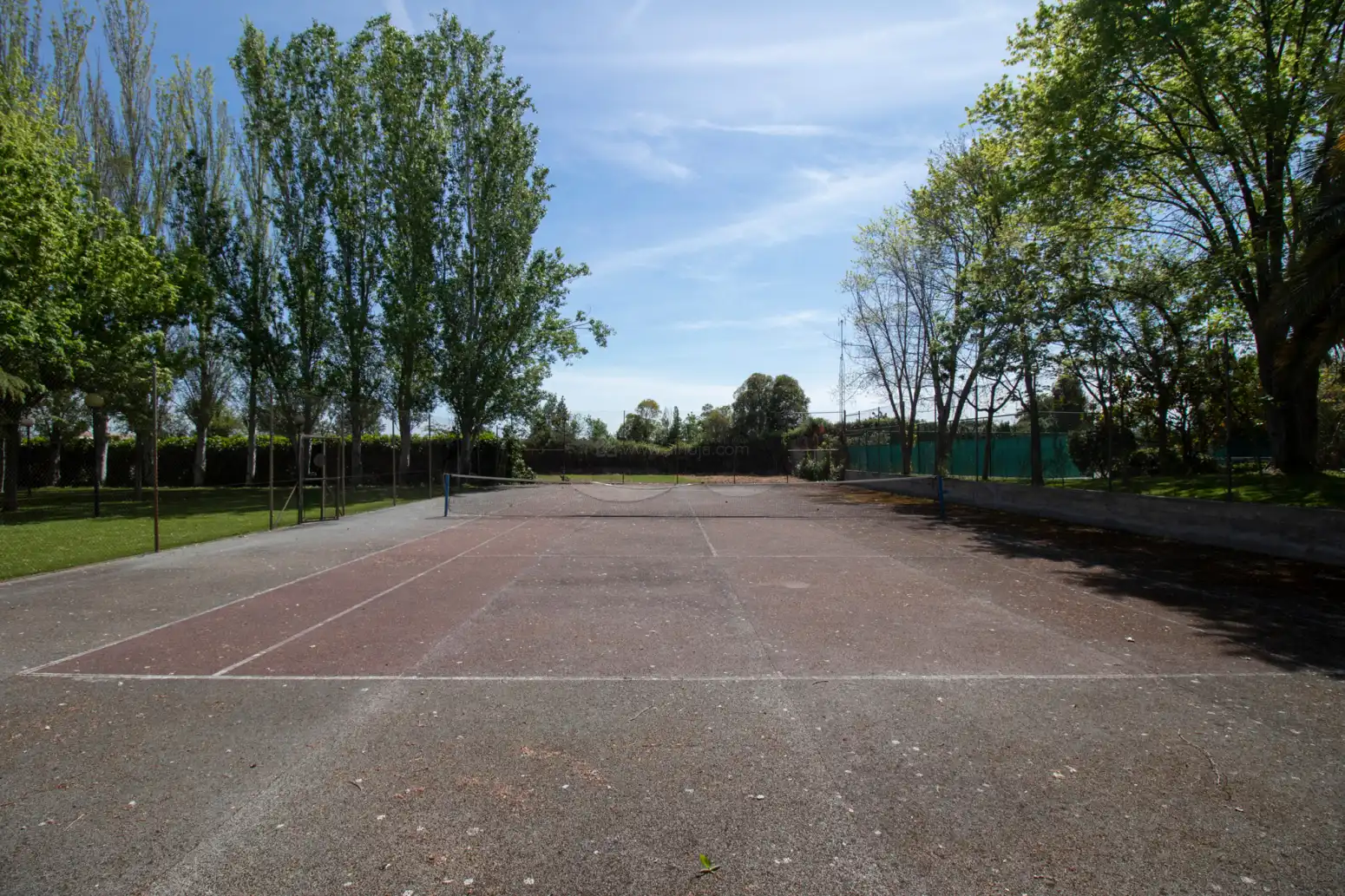 Aparcament de Casa o xalet en venda en  Logroño amb Calefacció, Jardí privat i Terrassa