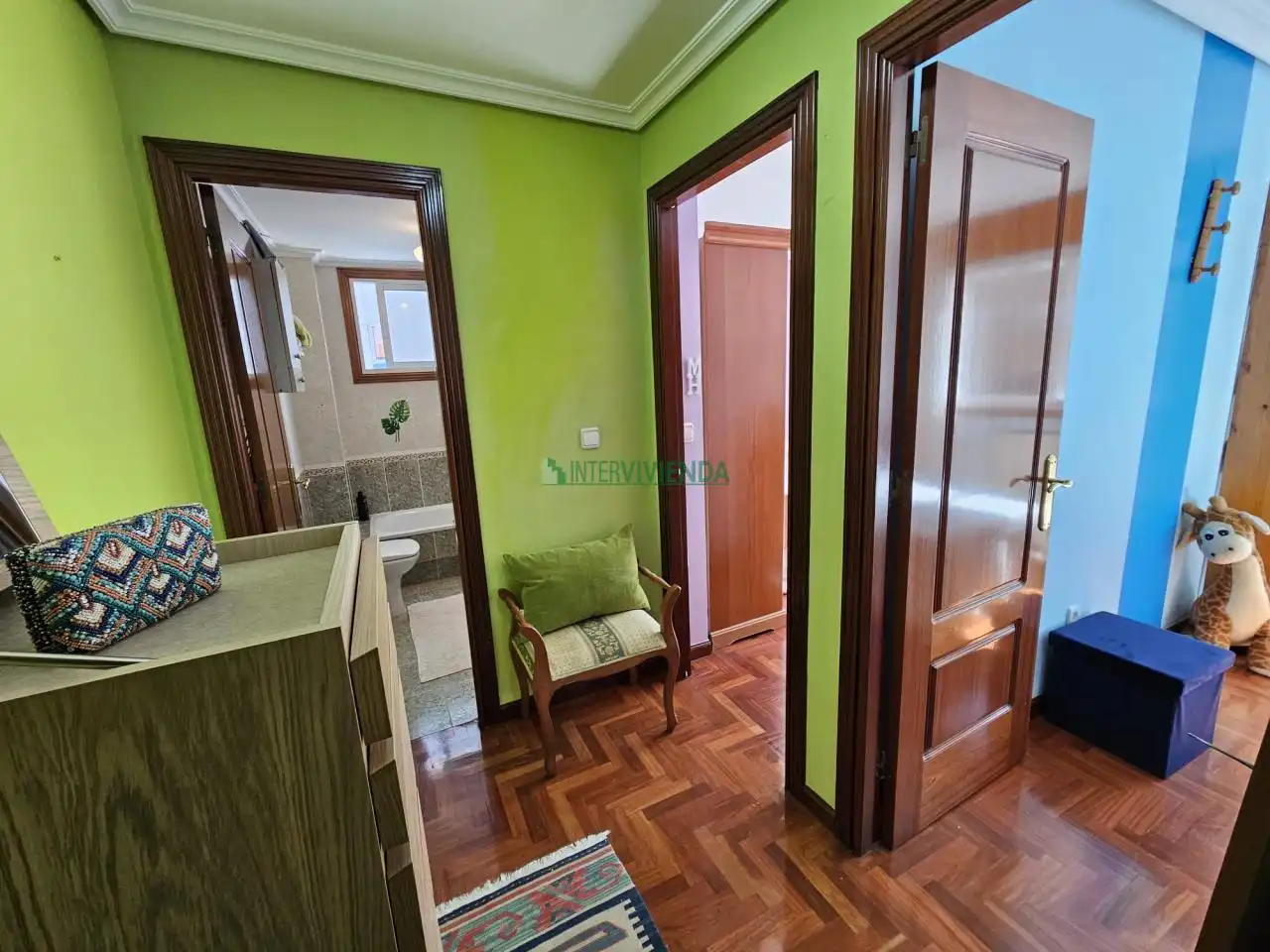 Piso de alquiler en Vigo  con Calefacción, Parquet y Terraza