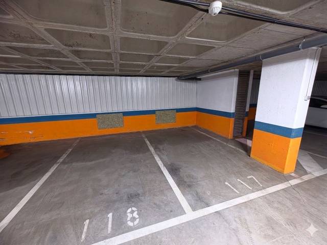 Garaje en Alquiler en Calle Velázquez, 2 en Brezo
