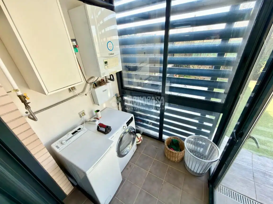 Balcony of Flat for sale in Cabanillas del Campo  with Heating