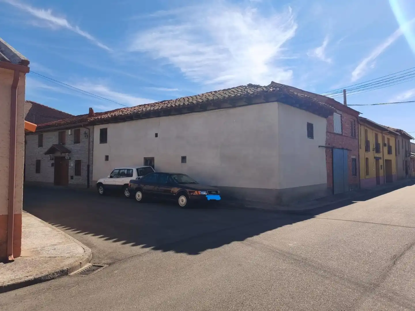 Exterior view of Country homes for sale in Turcia, León