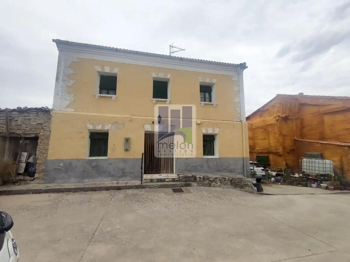 Chalet en venta en OLMO DE ATAPUERCA