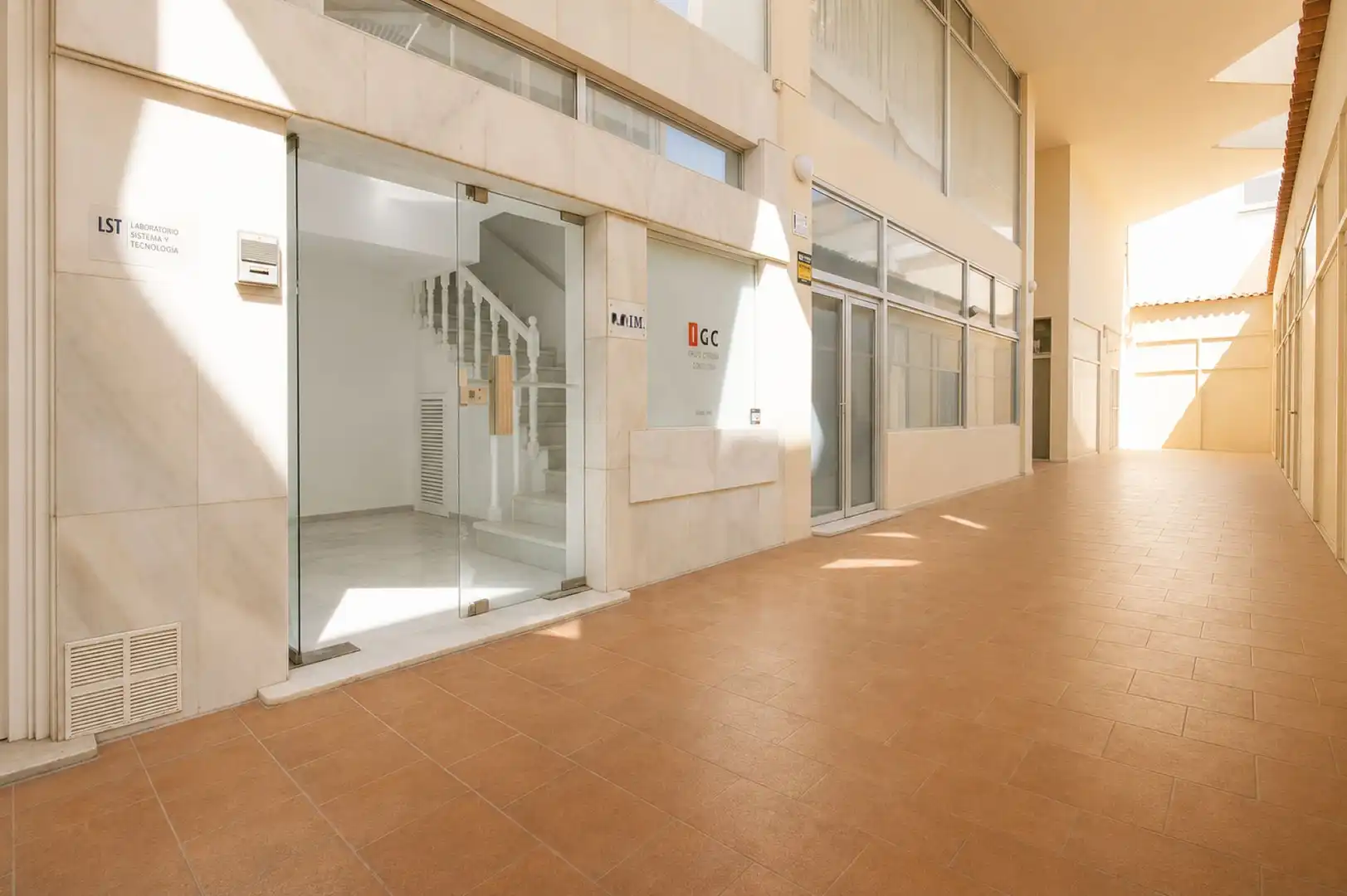 Locale commerciale in vendita a Avenida Duque de Ahumada 10 10, imagen 3