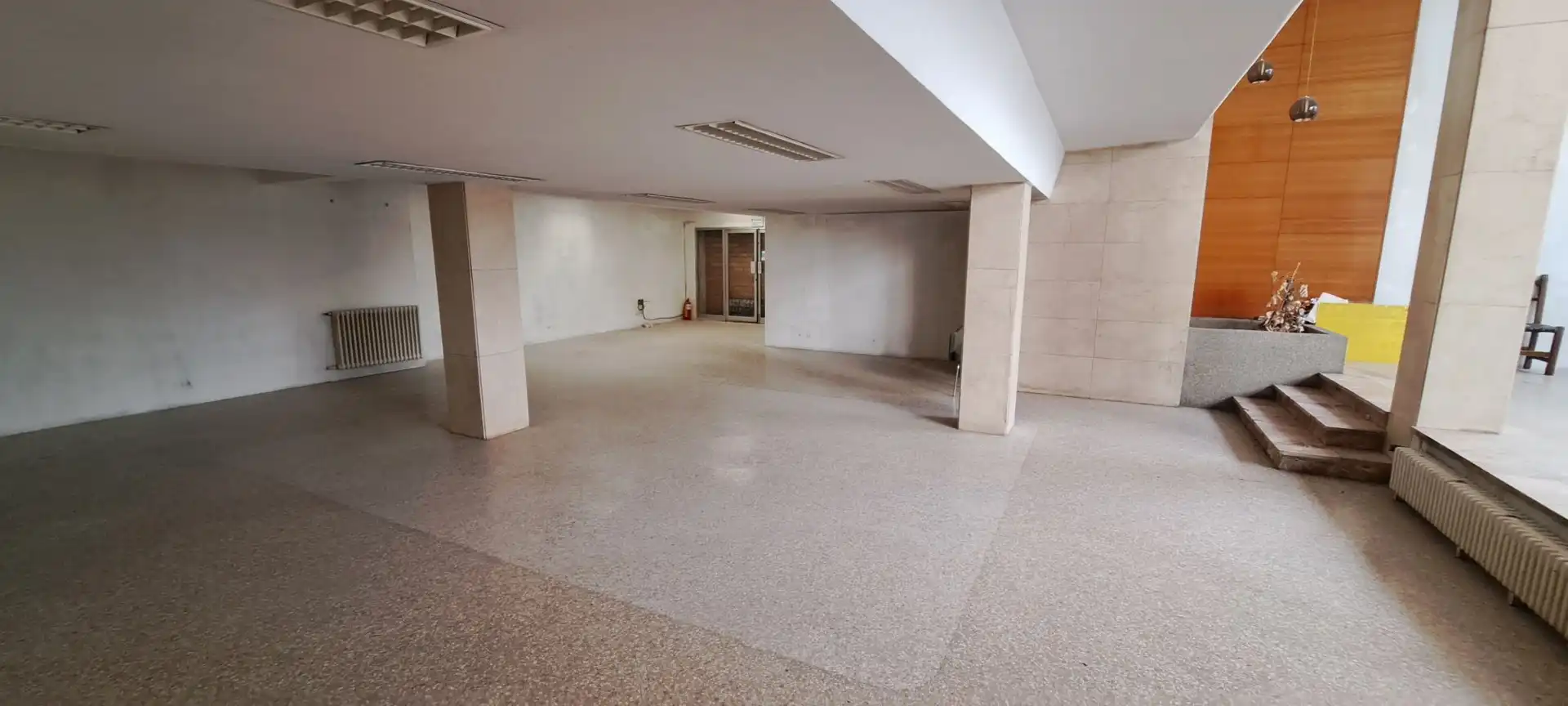 Local comercial en venda a Sabiñánigo Centro - Aurín, imagen 3