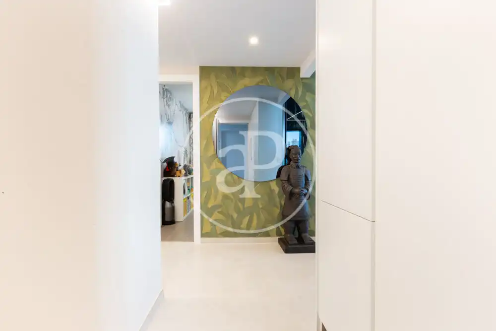 Wohnung zum Verkauf in Valencia mit Klimaanlage, Heizung und Privatgarten