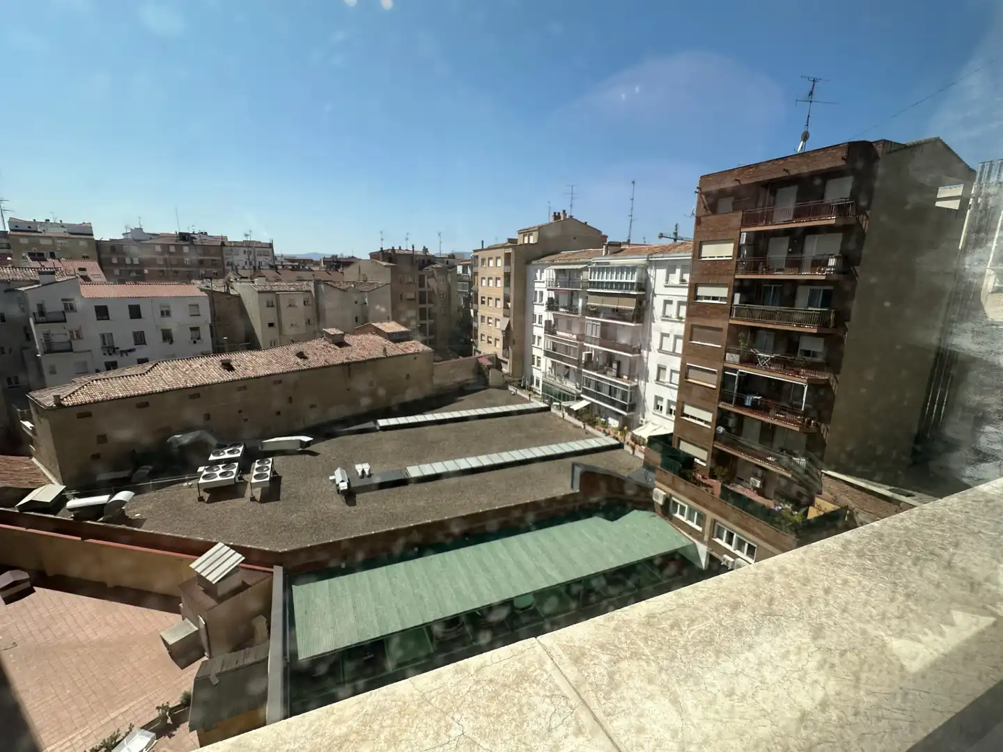 Vista exterior de Piso en venta en  Logroño con Calefacción, Parquet y Terraza
