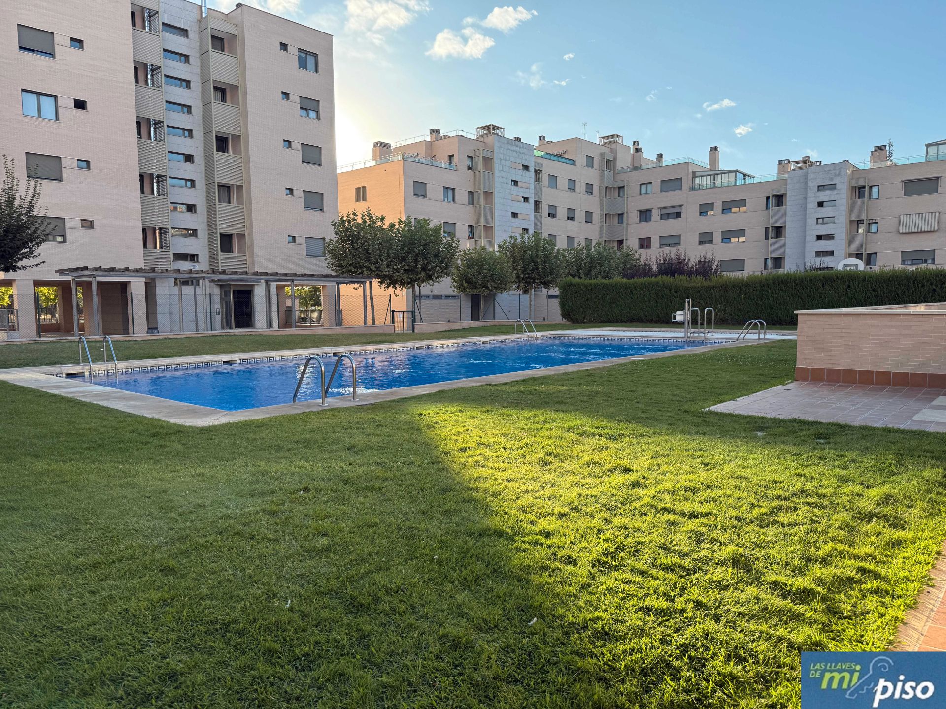 Piscina de Pis en venda en Valladolid Capital amb Calefacció, Parquet i Traster