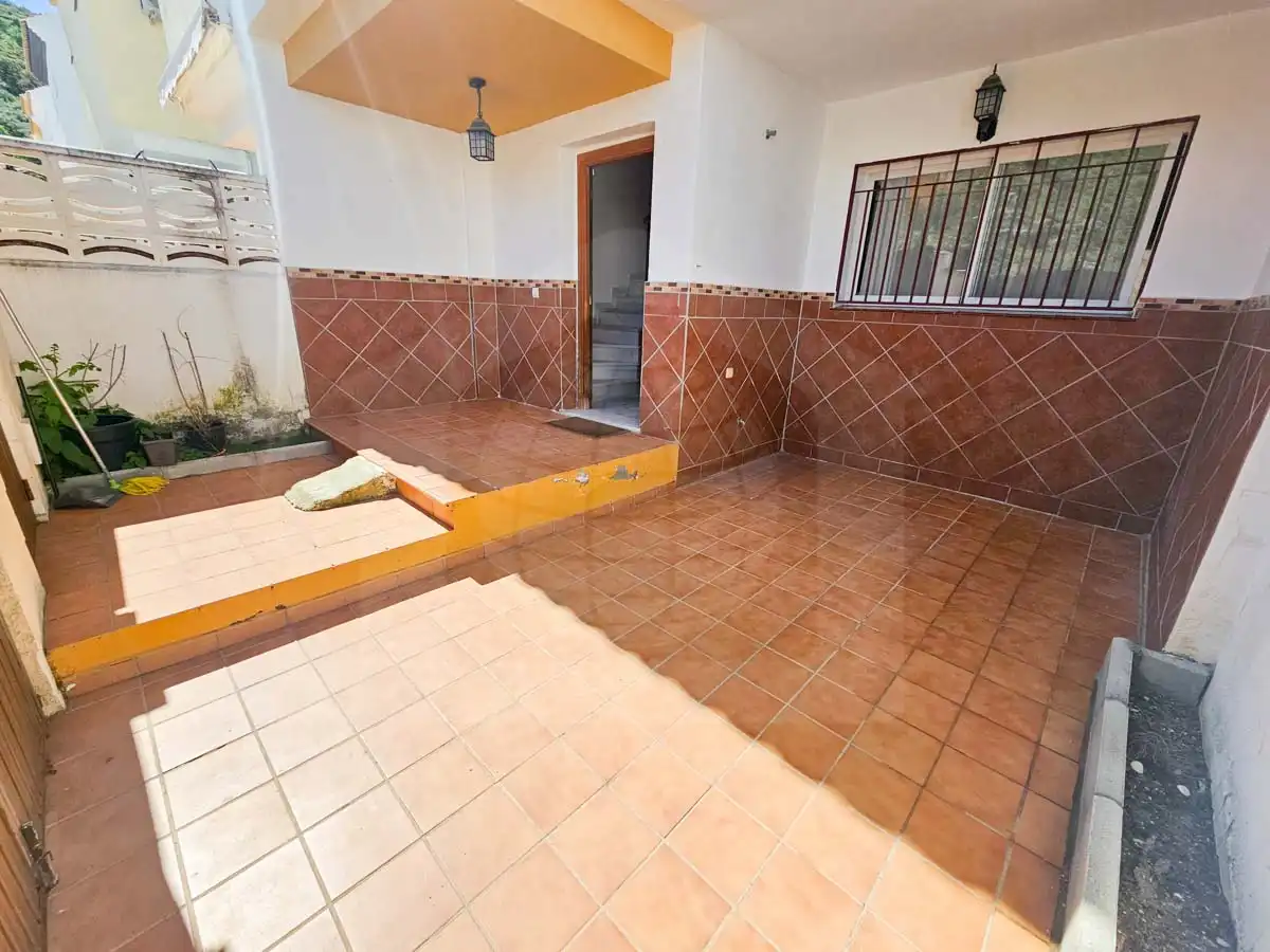 Terrasse von Einfamilien-Reihenhaus zum Verkauf in Cártama mit Terrasse