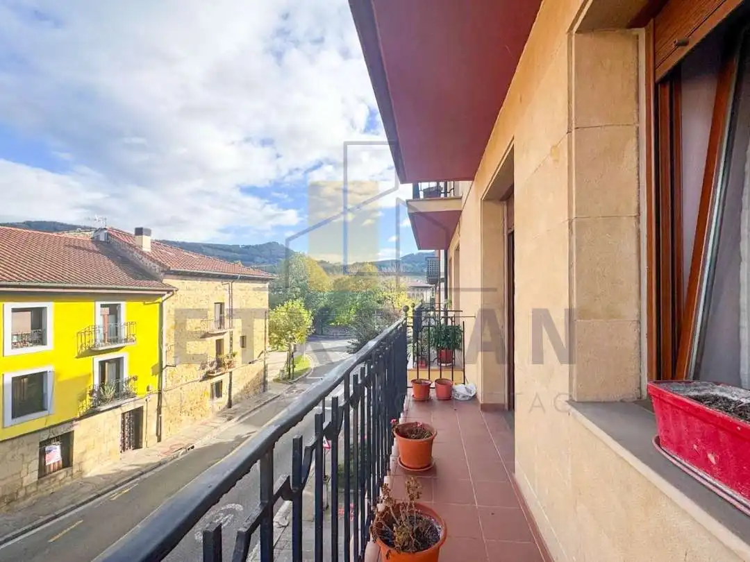 Balcony of Flat for sale in Elorrio  with Heating, Terrace and Storage room