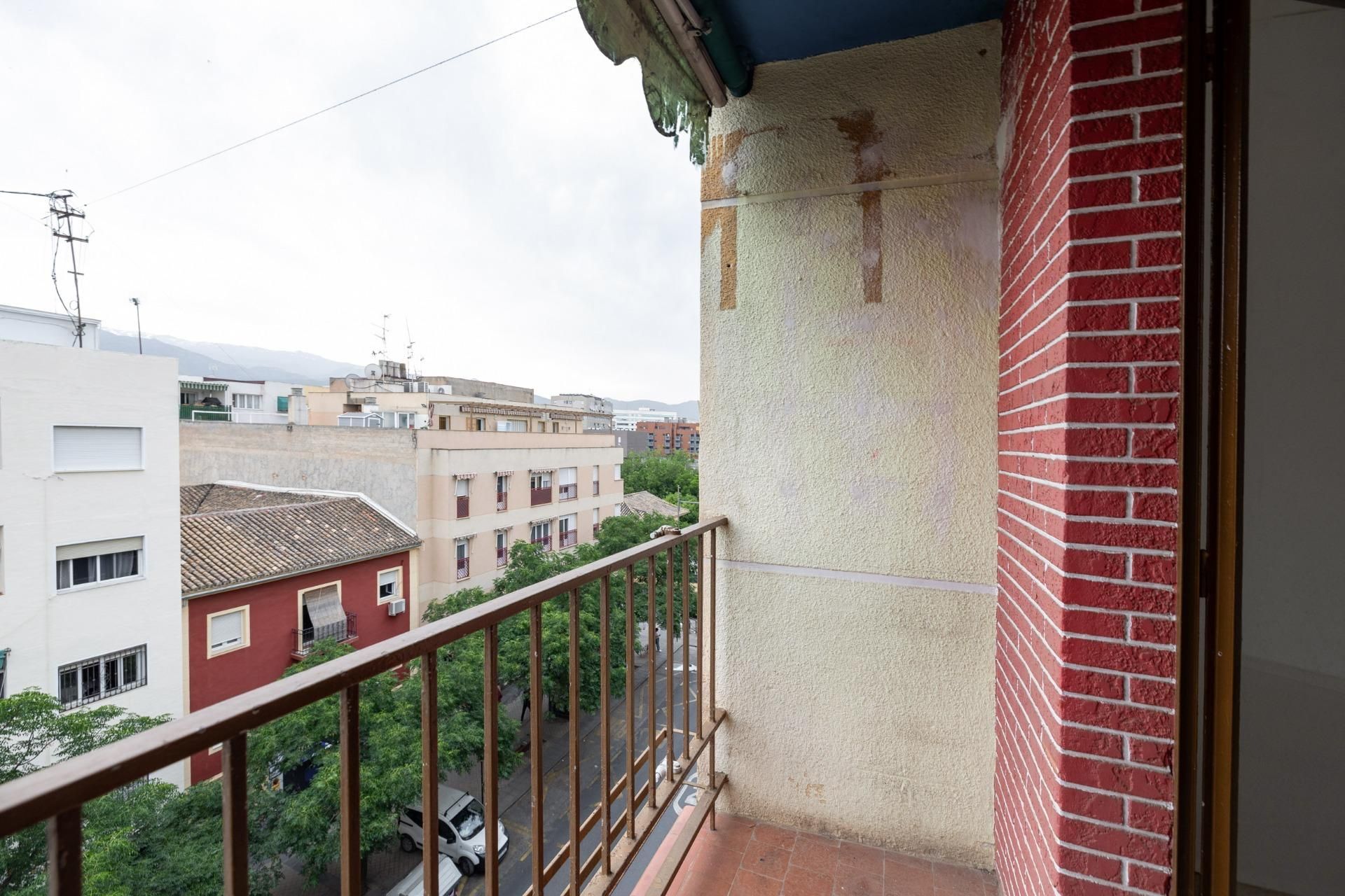 Bedroom of Flat for sale in  Granada Capital  with Balcony
