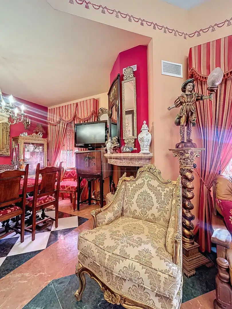 Sala d'estar de Casa o xalet en venda en Motril amb Aire condicionat, Jardí privat i Terrassa
