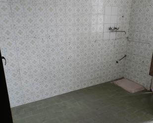 Bathroom of Flat for sale in Linares  with Terrace