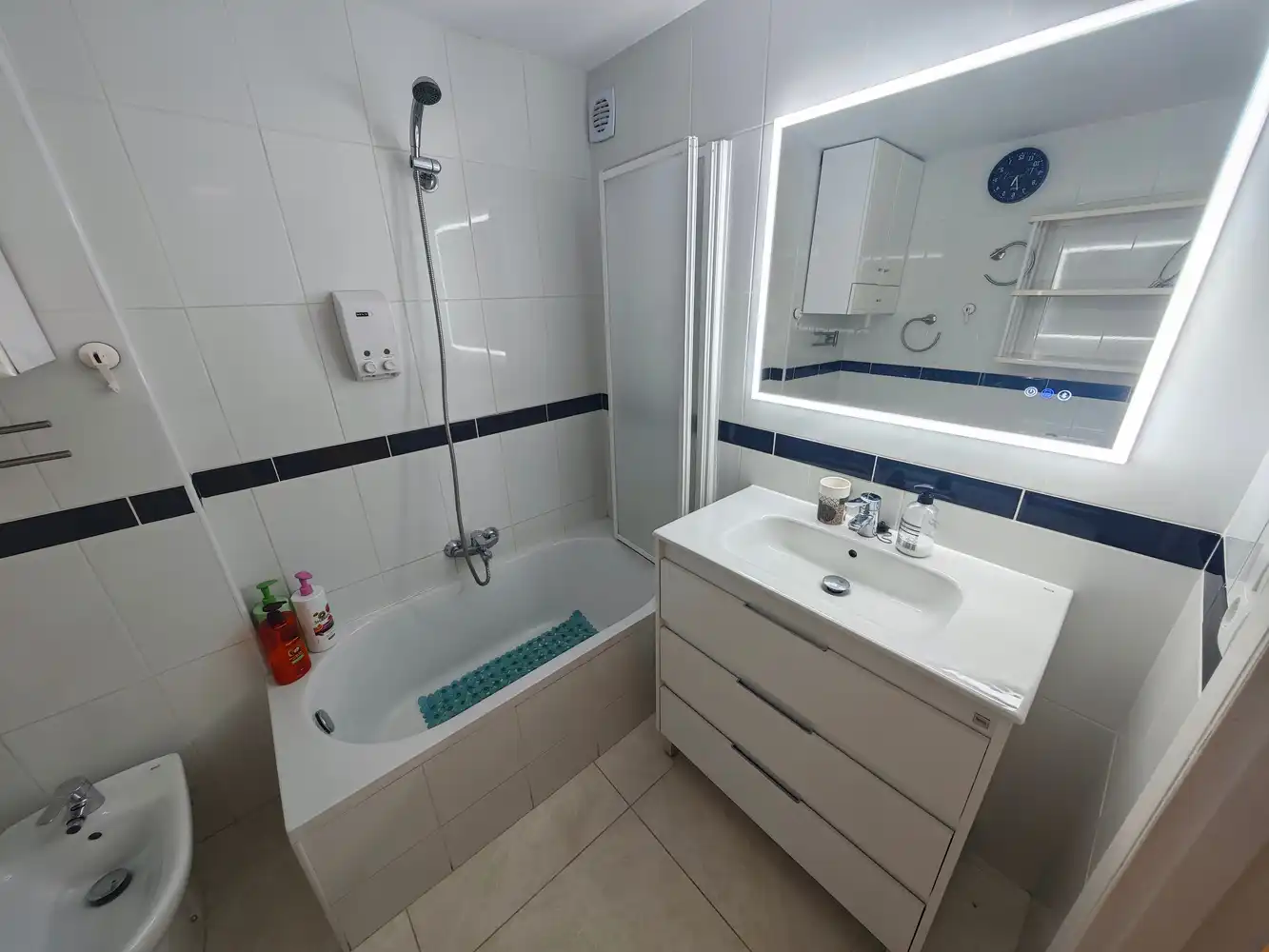 Baño de Piso en venta en Calpe / Calp con Aire acondicionado, Terraza y Amueblado