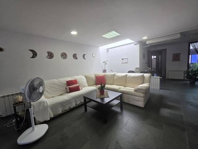 Casa adosada en Venta en Carrer de Cervantes en Tueda