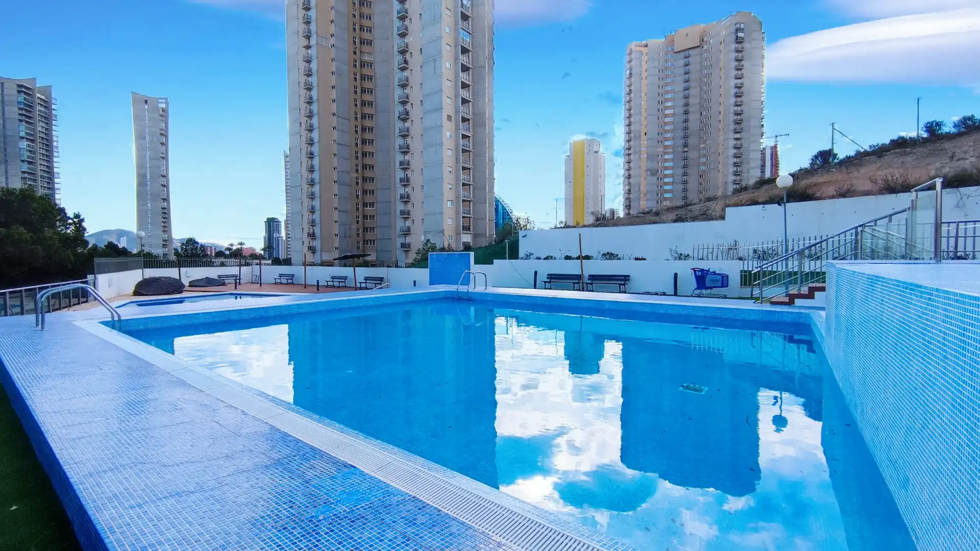 Piso con piscina en venta en Via Parque, imagen 3